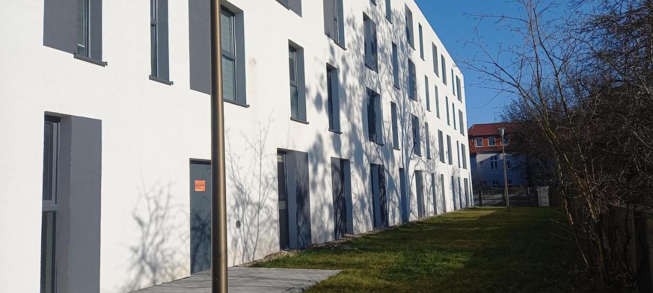 Przystanek Opole - Mikroapartamenty ภายนอก รูปภาพ